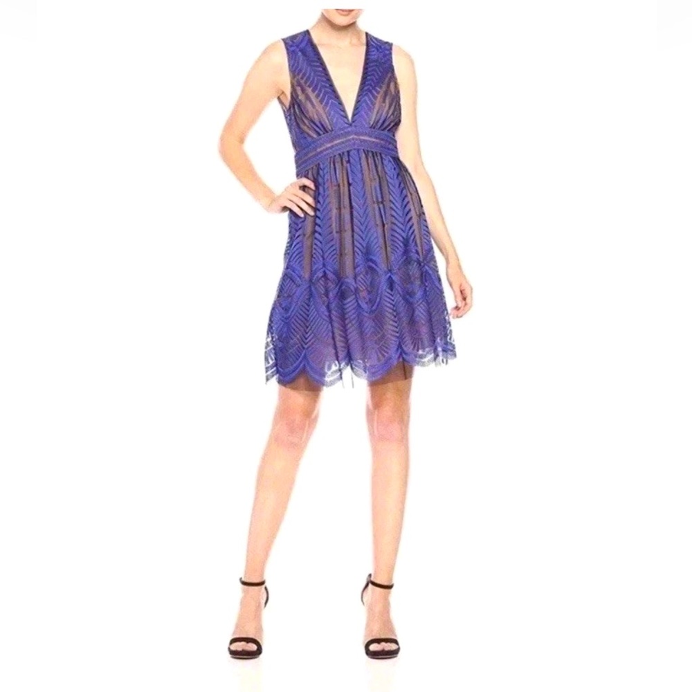 BCBG MaxAzria Dress Size 2 Regal Blue Embroidered Kellyn Lace Cocktail Party